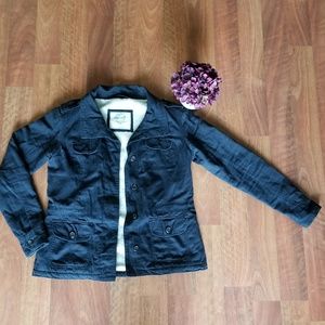 ✔SOLD✔ Dark navy sherpa lined jacket